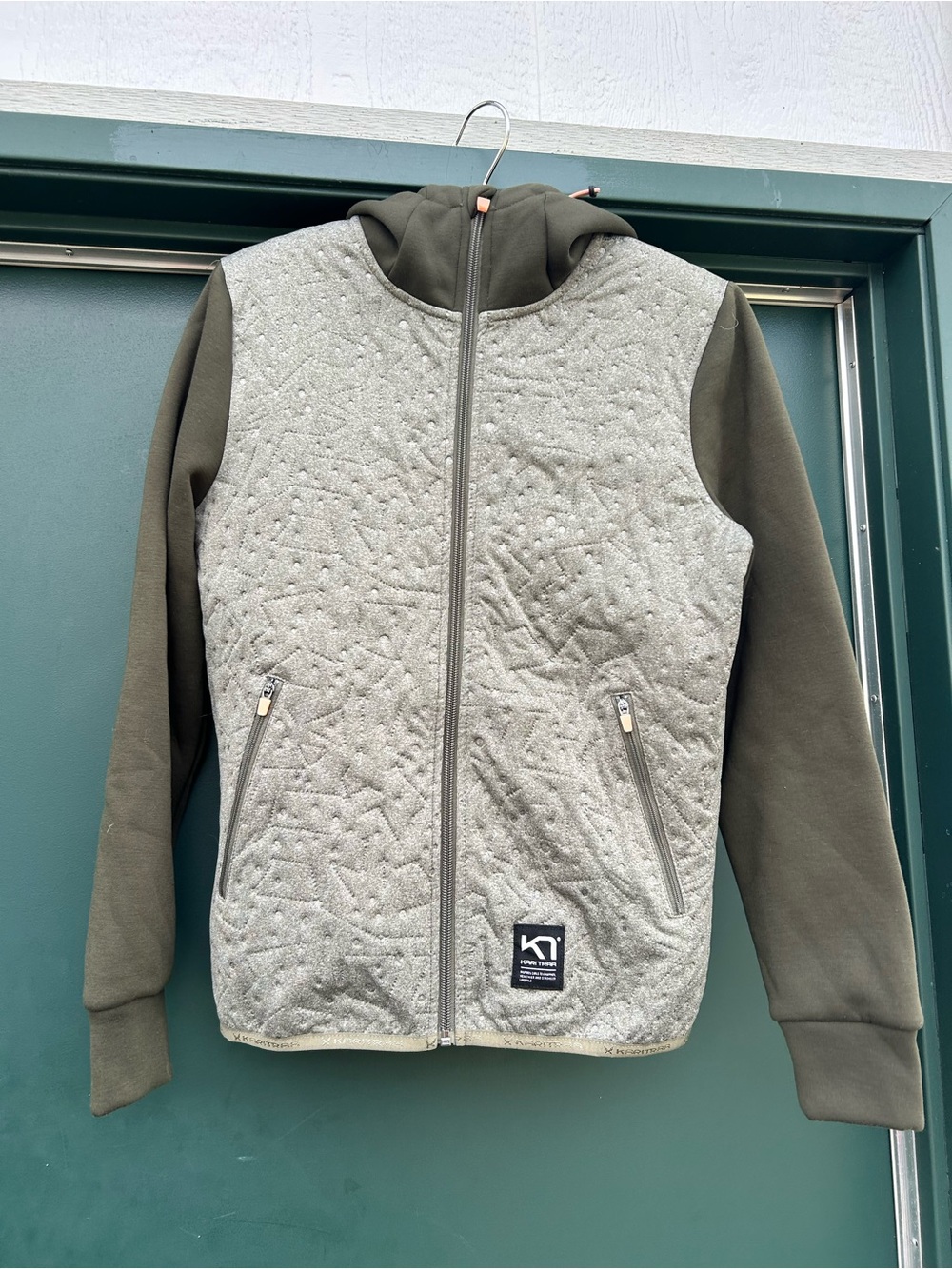Kari Traa Olive Sleeve Hooded Puffer with Heather Gray Quilted Front